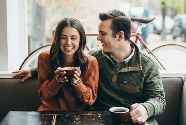 Simple Ways to Improve Communication in Relationships Today 3 f2e44c27857013.5e20cb21c9d67
